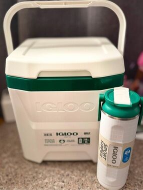Igloo White Cooler with Green Trim and Matching Green-Top Sport Bottle